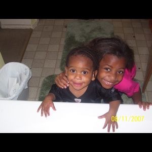 Meet your Posher, Elisha